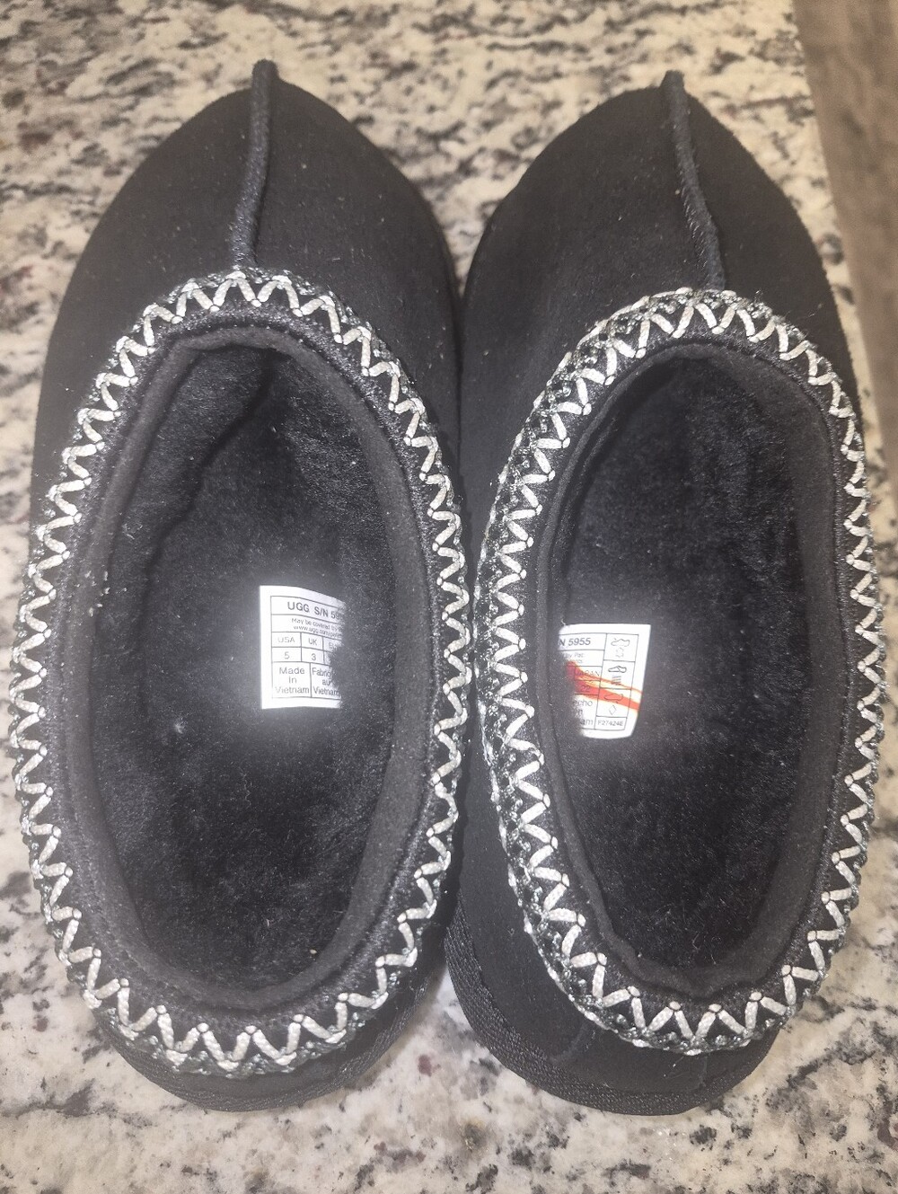 Womens UGG Black Slip-On Cozy Mule Slippers with Contrast Stitching - Picture 7 of 10